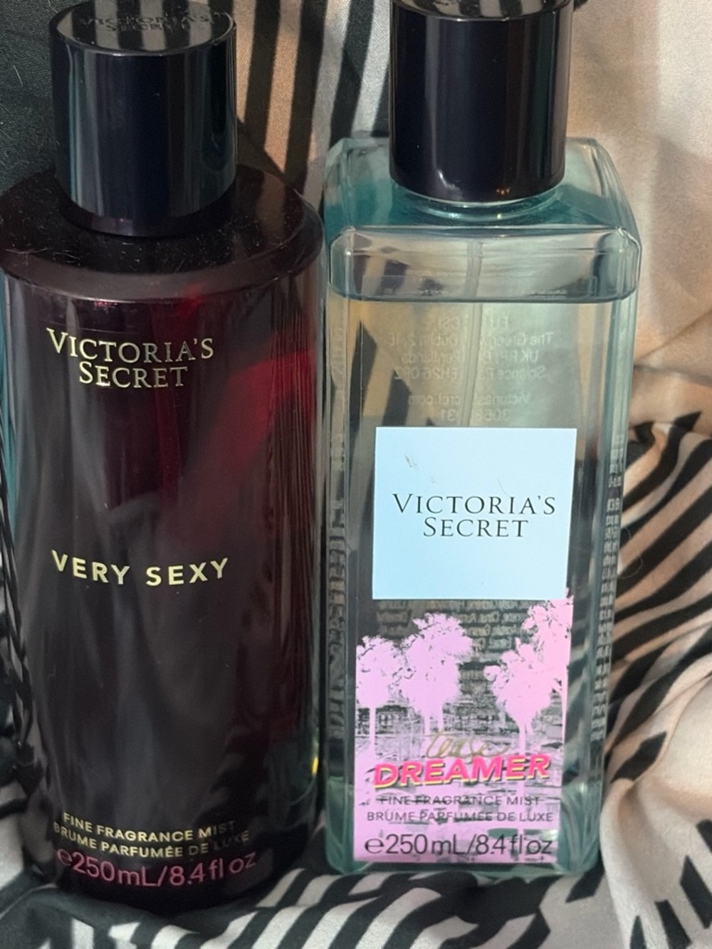 Victoria's Secret Very Sexy & Dreamer Fragrance Mist Duo - Black & Clear/Pink